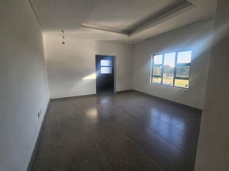7 Bedroom Property for Sale in Melodie North West